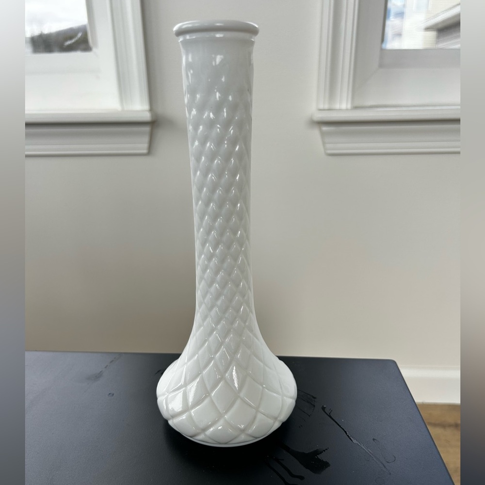 Vintage Hoosier Milk White Glass Quilted Diamond Pattern Flower Bud Vase 4092